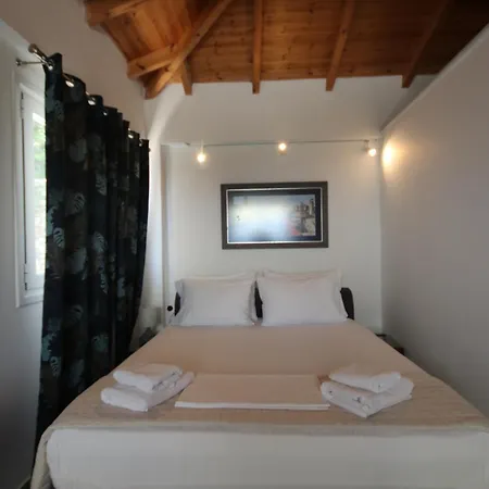 Villa Ionian Pool House Porto Palermo