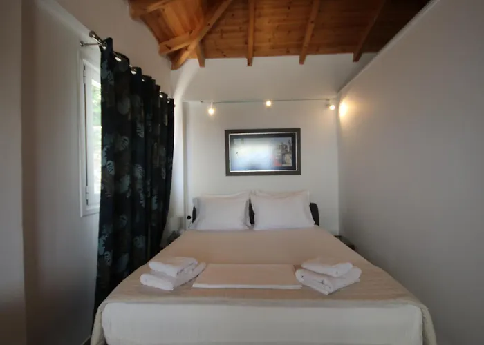 Villa Ionian Pool House Porto Palermo